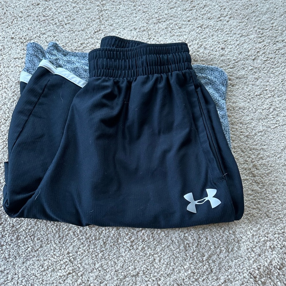 men’s shorts size medium